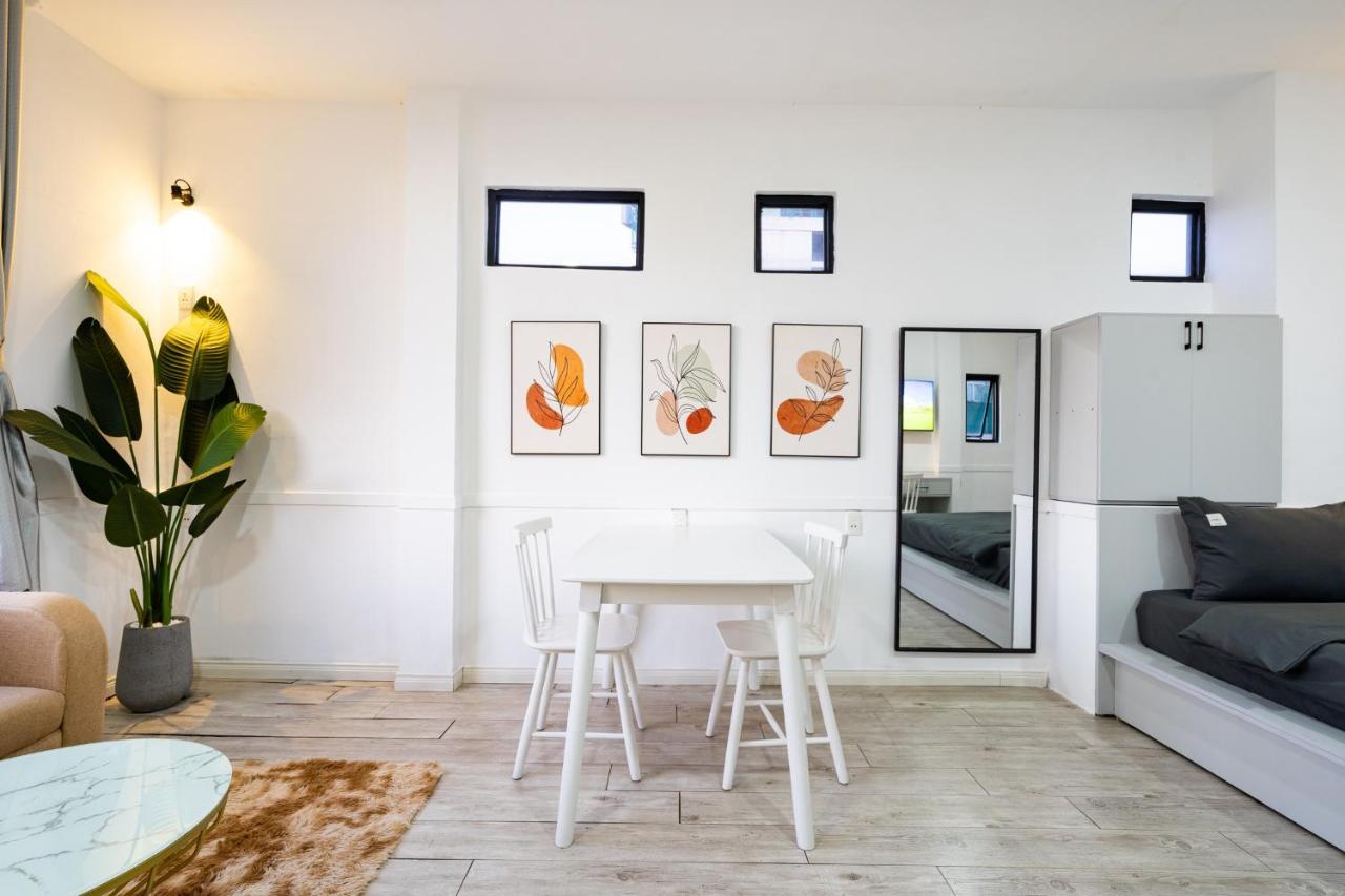 G9 Homestay - Dang Thi Nhu Ho Chi Minh-staden Rum bild